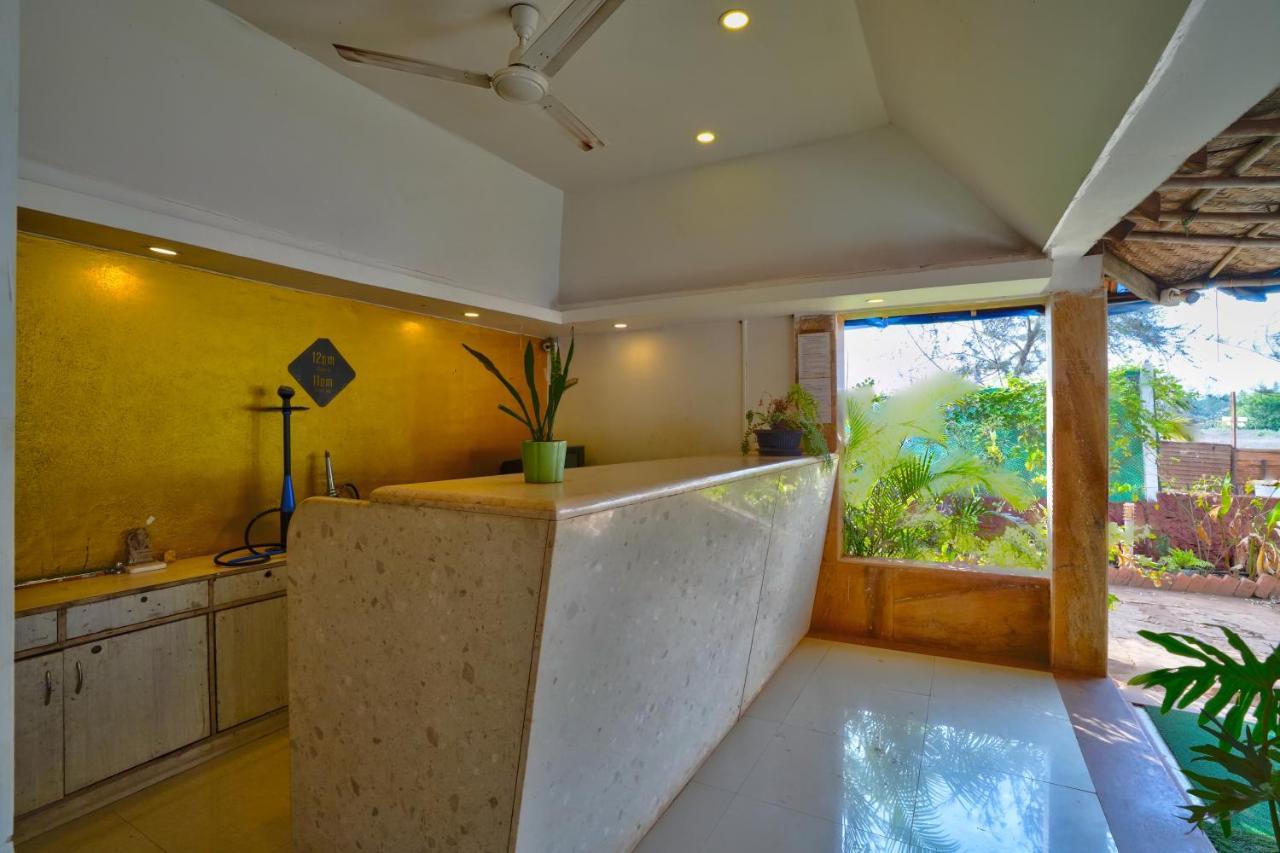 Morjim Holiday Beach Resort Exterior photo